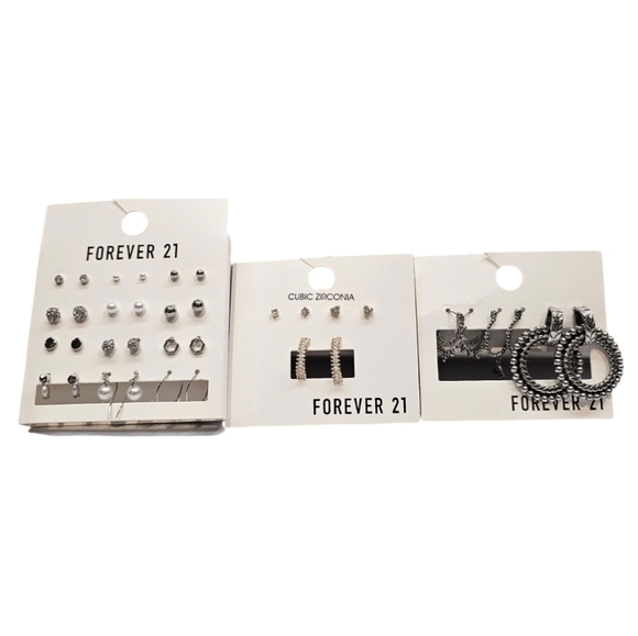 Forever 21 Lot of pierced Earrings Cubic Zirconia, Silver, and Gold Tone - Picture 6 of 6